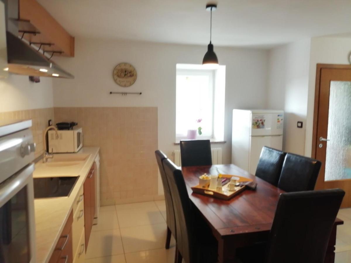 Ferienwohnung App Isabel Žminj Exterior foto