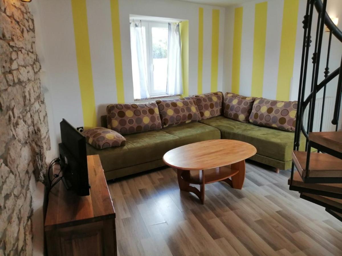 Ferienwohnung App Isabel Žminj Exterior foto